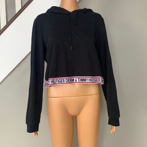 Tommy Hilfiger crop hoodie